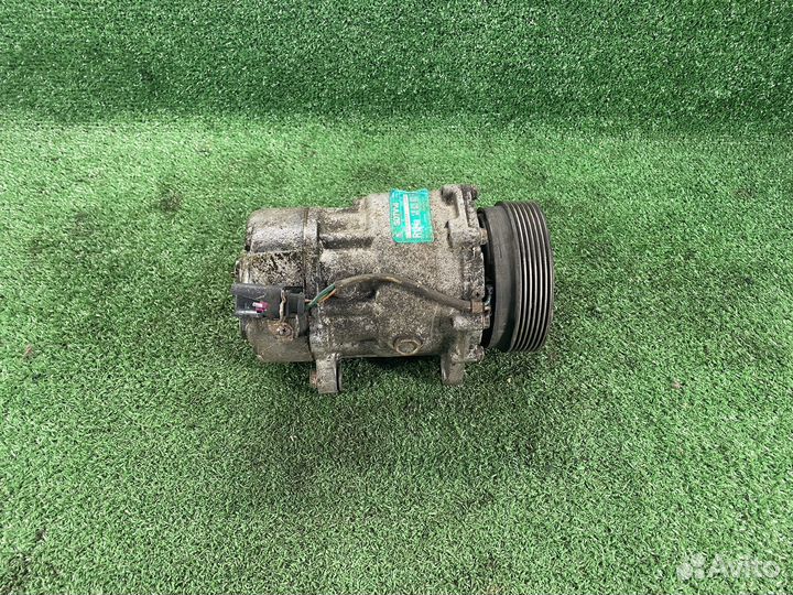 Компрессор кондиционера Volkswagen Bora