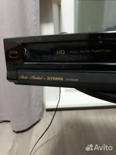 Продам видеомагнитофон на запчасти