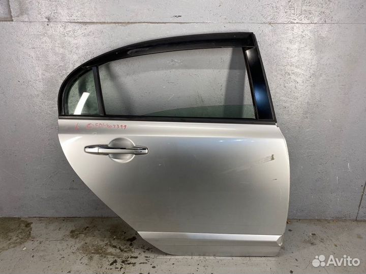 Дверь передняя задняя правая Honda civic 4D