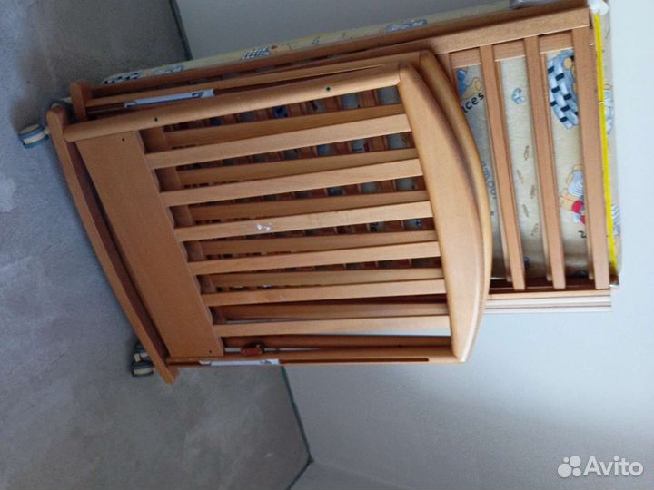 Детская кроватка