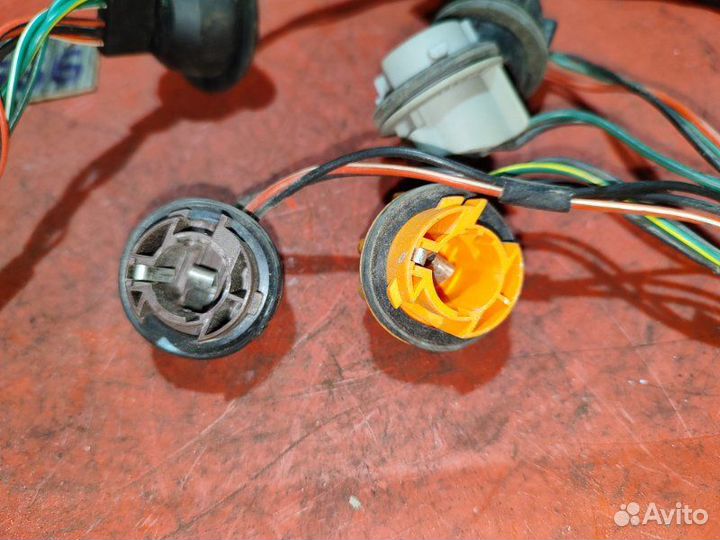 Коса на патроны заднего фонаря Honda Civic 1998