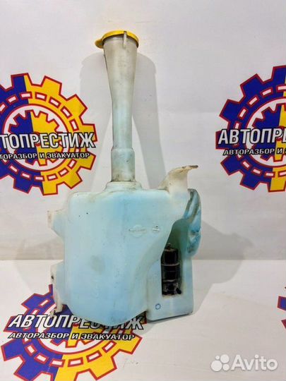 Бачок омывателя Nissan Almera N16