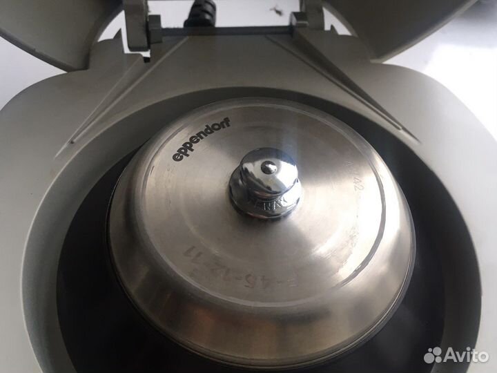 Центрифуга эппендорф