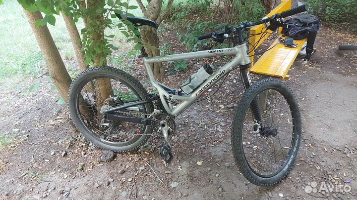 Cannondale jekyll 900