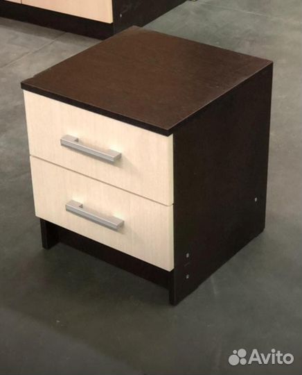 Тумба прикроватная