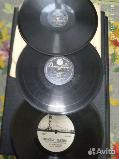 Пластинки из СССР на 78 оборотах есть 33,45