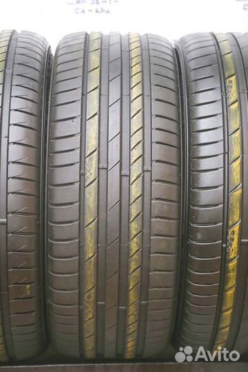 Kumho Ecsta PS71 215/50 R17 94Q