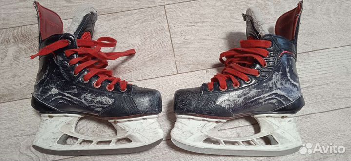 Хоккейные коньки jr bauer vapor x800