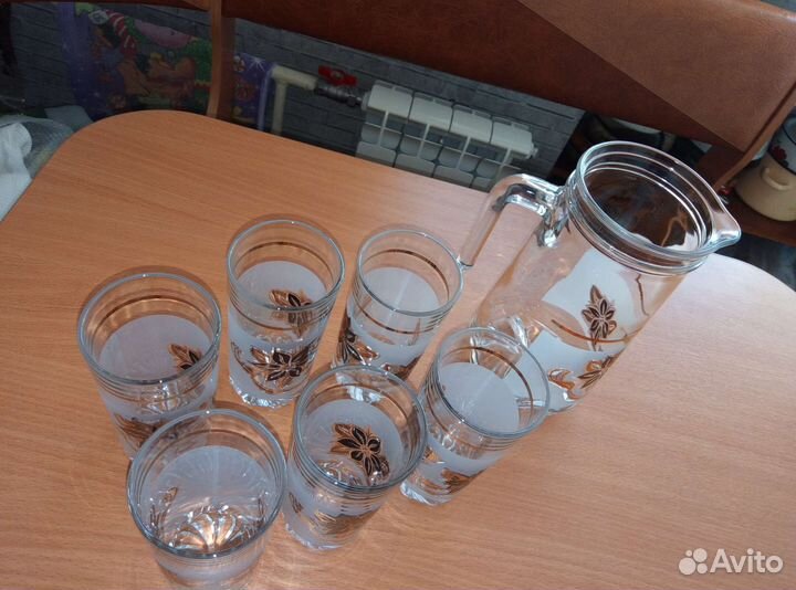 Набор кувшин со стаканами