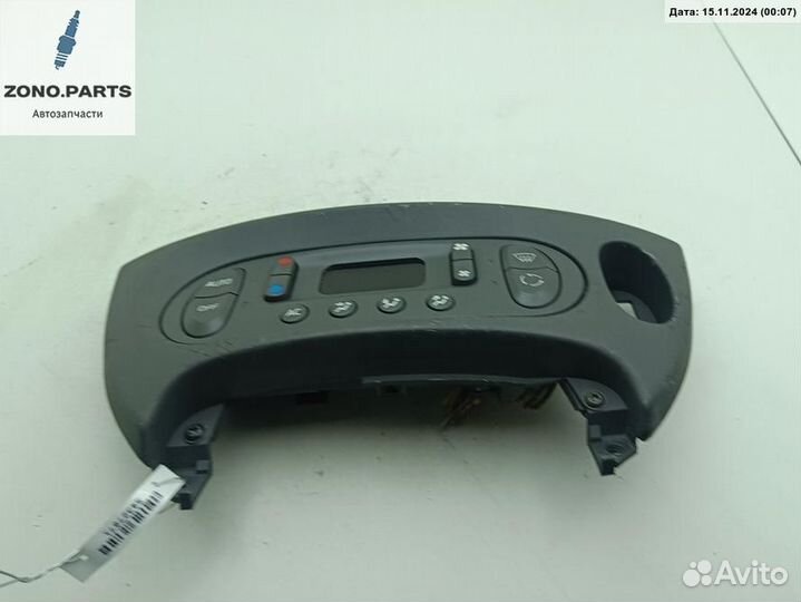 Переключатель отопителя 7700435401 на Renault Scenic I (1996-2003)