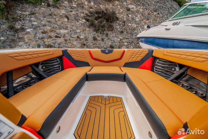 Буксировщик Nautique G23 2022