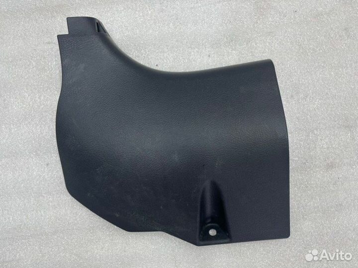 Накладка порога внутренняя передняя левая Toyota