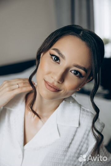 Визажист (макияж плюс прическа)