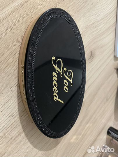 Палетка хайлайтеров / пудра