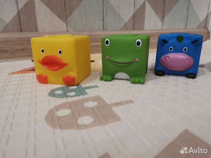 Развивающие игрушки резиновые кубики