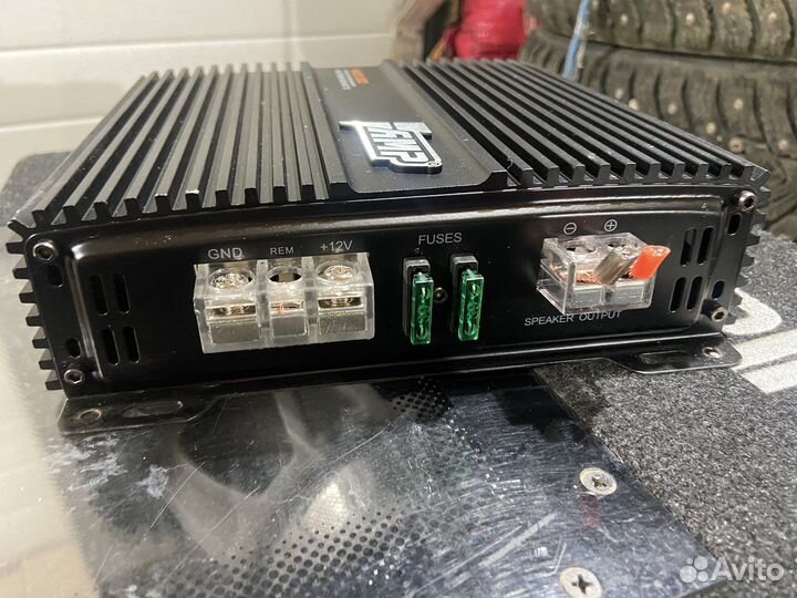 Продам саббуфер с усилителем