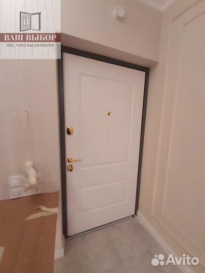 Дверь входная новая