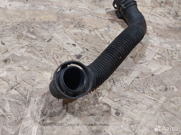 Трубка вентиляции Volkswagen Golf 4