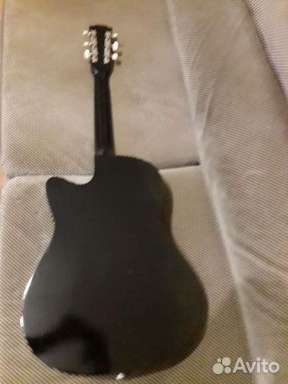 Гитара новая