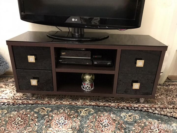 Тумба под телевизор, подставка