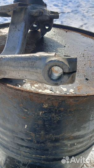 Поворотный кулак правый audi а4 б6