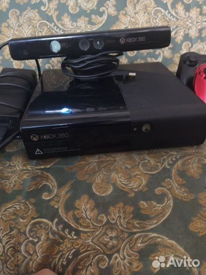 Xbox 360E+2 Джойстика+Кинект