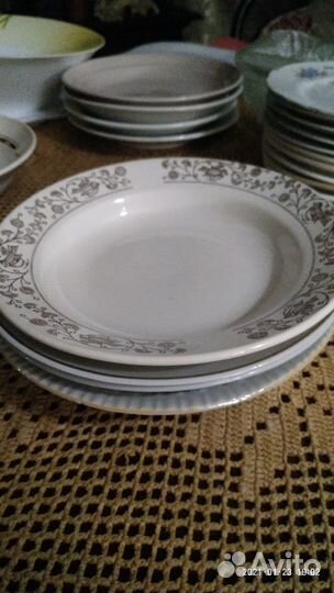 Тарелки и эмалированные миски (для дачи и природы)