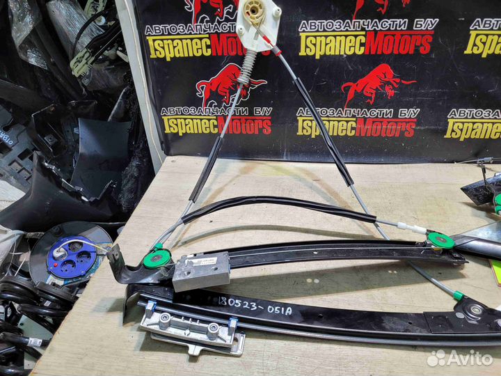 Стеклоподъемник передний правый Bentley Continenta