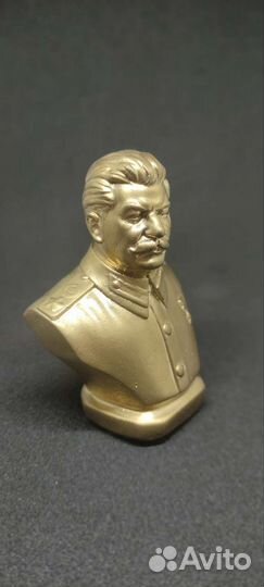 Бюст Сталин