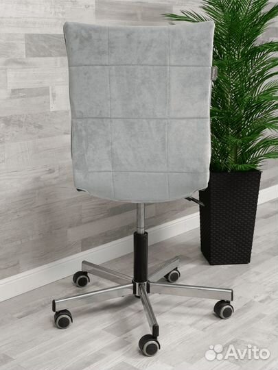 Кресло серо-голубое