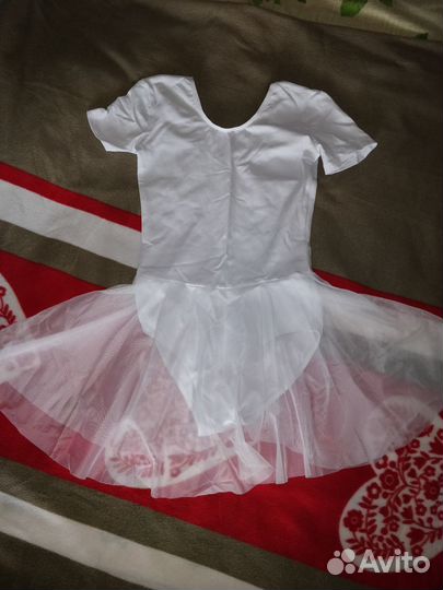 Купальник гимнастический новый 146