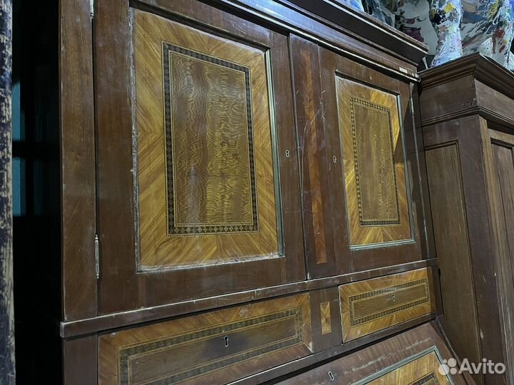 Старинное бюро секретер под полную реставрацию