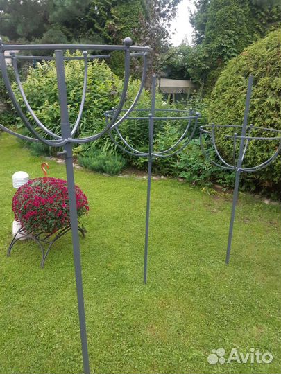 Опора для цветов металлическая