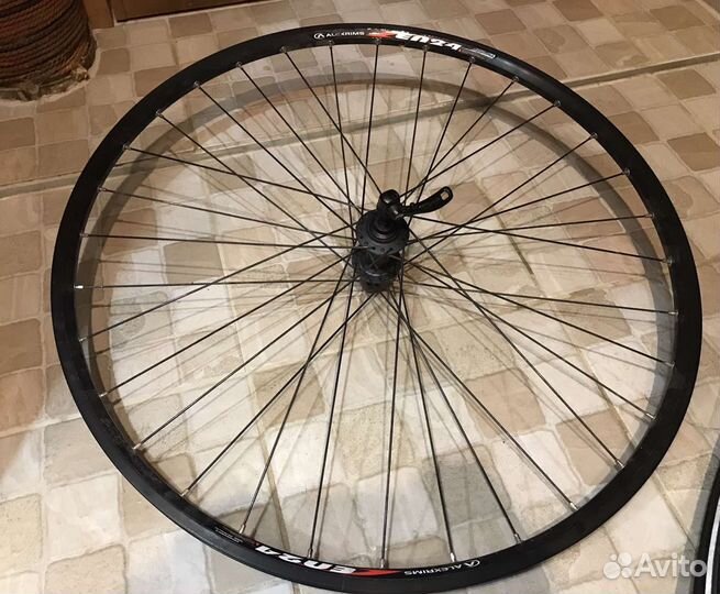 Переднее колесо для велосипеда 28