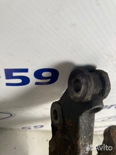 Кулак поворотный передний левый Renault Captur J5