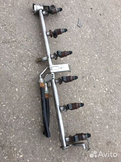 Топливная Мерс Е210 и форсунки М104