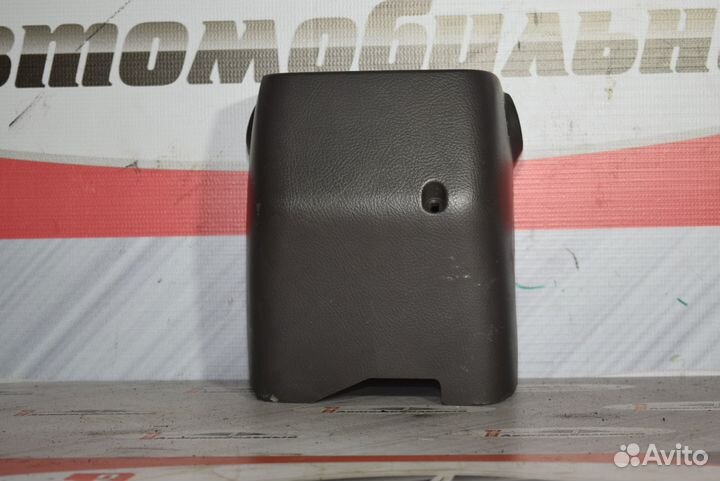 Кожух рулевой колонки c Toyota Crown Majesta UZS18