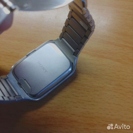 Часы Sony SMART watch 3