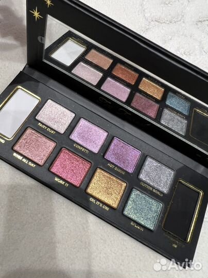 Палетка теней too faced