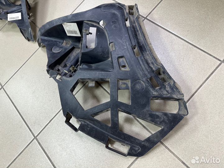 Кронштейн переднего бампера птф Renault Scenic