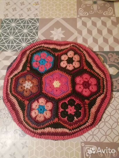 Чехол на табурет, ручная работа