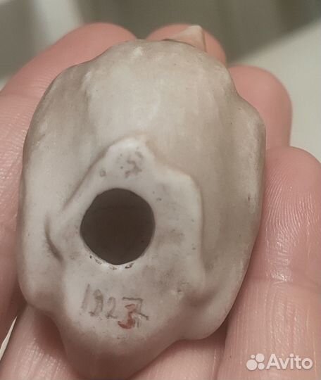 Птичка птенец воробей фарфор старинный