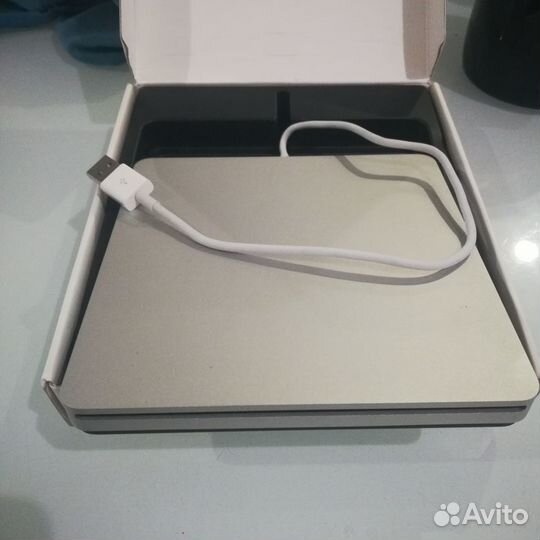 Дисковод Apple USB SuperDrive