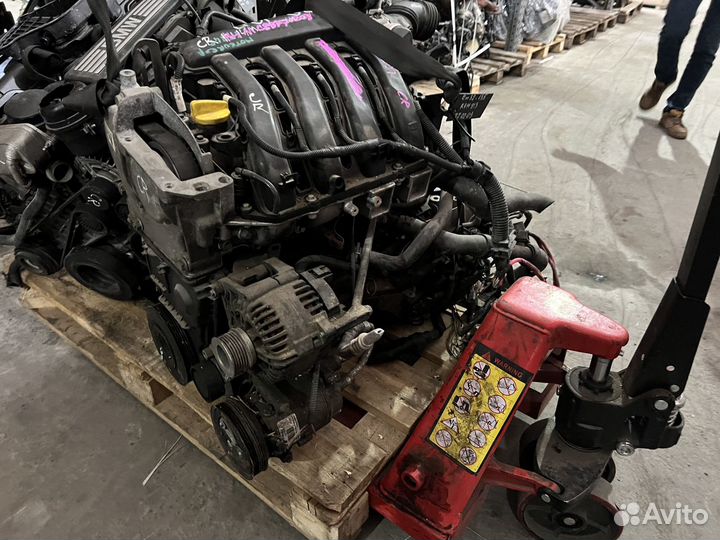 Двигатель K4M813 Renault Megane 1.6л
