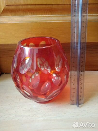 Ваза красное стекло СССР