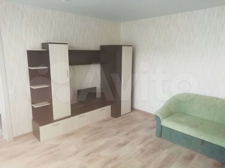 2-к. квартира, 42,5 м², 1/10 эт.