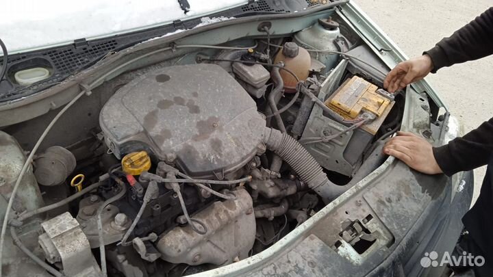 Renault logan в разборе 1.4