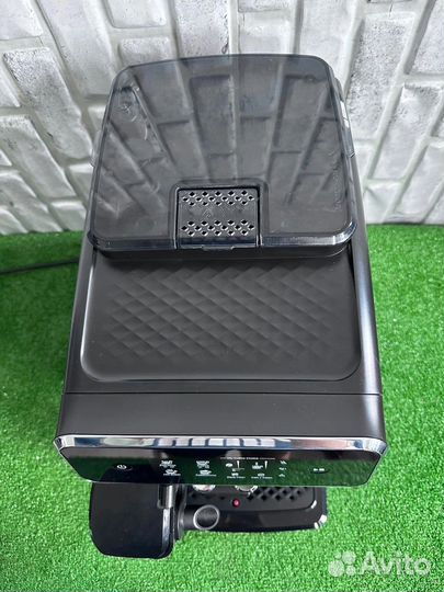 Кофемашина Philips EP2030 Series 2200 LatteGo