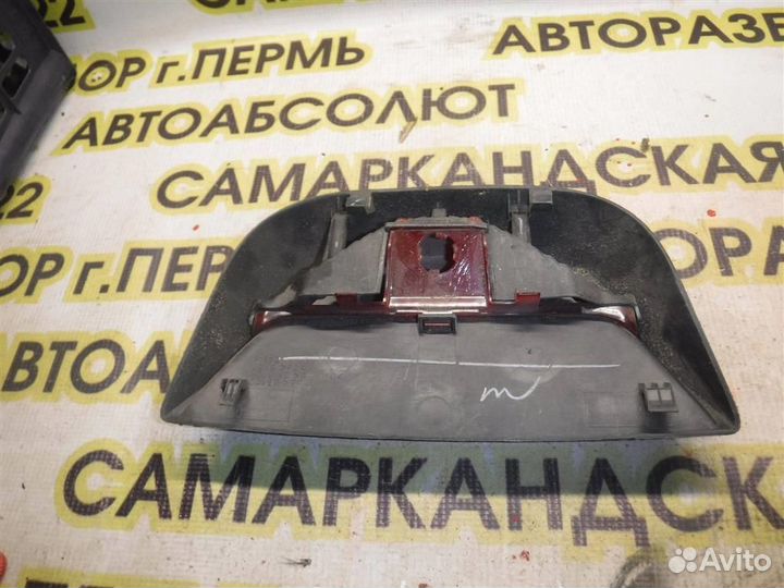 Фонарь задний (стоп сигнал) Toyota Camry XV30 200