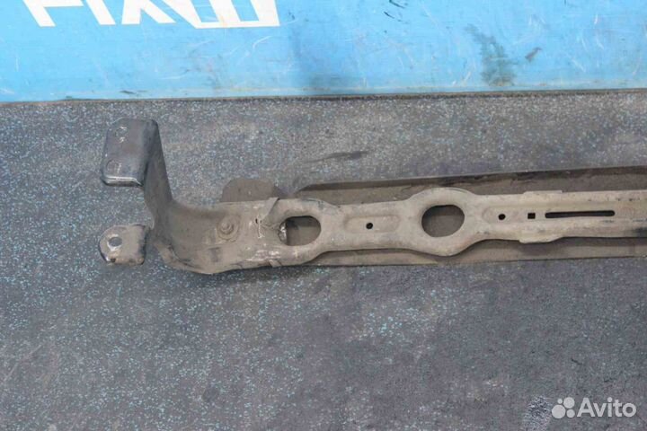 Рамка радиатора Ford Focus I (Форд Фокус 1) DFW 45